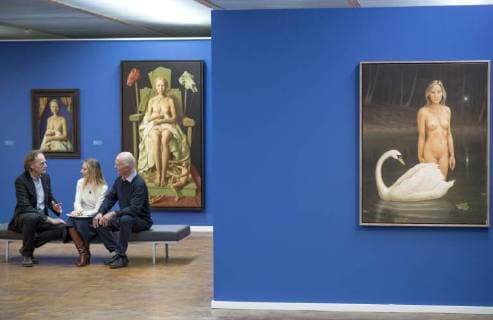 Artist model Kerstin of Leipzig painter Erich Kissing right and Kunsthalle Director Jörg Uwe Neumann in the retrospective of the Leipzig artist Erich Kissing from 4 February to 1 may 2018 under the title Erich Kissing and Kerstin painter and model in the Kusthalle Rostock with approximately 60 The importance of the Leipzig model Kersti Copyright: FrankxHormannx xnordlicht