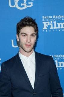 Oliver Singer attends 33rd Santa Barbara International Film Festival Virtuosos Award at Arlington Theatre on February 3, 2018 in Santa Barbara, California USA 2018 The 33rd Santa Barbara International Film Festival Virtuosos Award at Arlington Theatre on February 3, 2018 in Santa Barbara, California  Copyright: xMSUxStudiox
