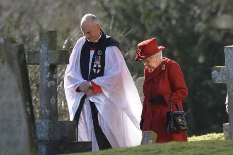 . 04 02 2018. West Newton, United Kingdom. The Queen and Prince Phillip attend St Peter and St Paul Church in West Newton in Sandringham, Norfolk, UK.  xBenxStevensx xi-Imagesx IIM-16874-0016