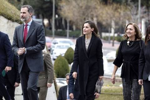 Spain s King Felipe VI (L) and Queen Letizia (C) arrive for the 2017 Design and Innovation Awards handover ceremony in Madrid, Spain, 12 February 2018. The Design and Innovation Awards are given by Spanish Economy, Industry and Competitiveness Ministry. Royal Couple chairs Design and Innovation Awards ceremony !ACHTUNG: NUR REDAKTIONELLE NUTZUNG!  Copyright: xEmilioxNaranjox GRAF9742 20180212-636540400291485421