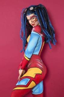 GEEK ART Bodypainting meets SciFi fantasy and more Hulk vs Iron Quinn photoshoot with model Sarah as iron Quinn in the Photo Studio of Schubert Niedernwöhren 13 02 2018 a project of photographer Tschiponnique skupin and the Bodypainters and Transformakers Enrico flax Foto:xT.xSkupin,xB.xSchubertx xFuturexImage