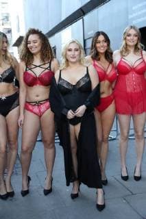 . 16 02 2018. London, United Kingdom. Hayley Hasselhoff in a plus size models protest against fashion sizes on the catwalk at the start of London Fashion Week  xStephenxLockx xi-Imagesx IIM-16973-0014