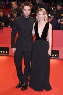 Berlinale International Film Festival Berlin Premiere of Damsel Berlin, German. UK. 160218. Robert Pattinson and Mia Wasikowska at the 68th Berlinale International Film Festival Berlin Premiere of Damsel at The Berlinale Palace in Berlin. 15 February 2018 LMK200-MB1156-160218 