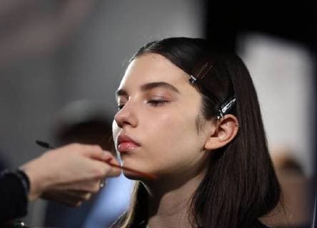 February 17, 2018 - London, United Kingdom - TOGA - Backstage - LFW February 2018. A model seen on backstage ahead of the TOGA show during London Fashion Week February 2018 at BFC Show Space. London United Kingdom - ZUMAs197 20180217_zaa_s197_018 Copyright: xRahmanxHassanix xSopaxImagesx