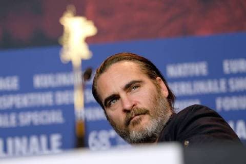 Themen der Woche Bilder des Tages SchauspielerJoaquin Phoenix während der Pressekonferenz zum Film DON T WORRY, HE WON T GET FAR ON FOOT anlässlich der 68. Berlinale snapshot-photography xK.M.Krause *** SchauspielerJoaquin Phoenix during the press conference for the film DON T WORRY HE WON T GET FAR ON FOOT on the occasion of the 68 Berlinale snapshot photography xK M Krause