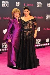 The Mexican-American actress Angelica Maria (L) and her daughter actress Angelica Vale (R) poses on his arrival to the carpet of the 30th edition of the Lo Nuestro Award to the Latin Music, at the American Airlines Arena in Miami, USA, 22 February 2018. Famous and popular Latinos parade in carpet of Lo Nuestro Award !ACHTUNG: NUR REDAKTIONELLE NUTZUNG!  Copyright: xGIORGIOxVIERAx MIA00 20180223-636549562991775071