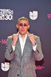 Puerto Rican singer Bad Bunny poses on his arrival to the carpet of the 30th edition of the Lo Nuestro Award to the Latin Music, at the American Airlines Arena in Miami, USA, 22 February 2018. Famous and popular Latinos parade in carpet of Lo Nuestro Award !ACHTUNG: NUR REDAKTIONELLE NUTZUNG!  Copyright: xGIORGIOxVIERAx MIA00 20180223-636549580226187071