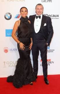 Verona Pooth Mann Franjo at the presentation of the Golden Camera in the fair Hamburg Karolinenstrasse Copyright imago stock people GmbH Tinkeres Date 22 02 2018 Golden Camera