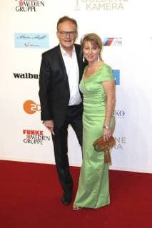 Frank Plasberg with wife Anne Gesthuysen at the 53rd Golden Camera 2018 at Hamburg Messe Hamburg 22 02 2018 Foto:xH.xHartmannx xFuturexImage