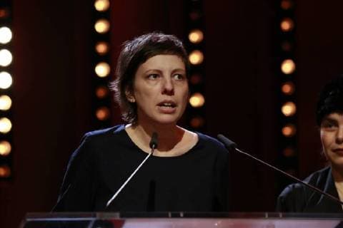Adina Pintilie Winner of the Golden Bear for the film Touch me not speaks during the closing ceremony of the Berlinale Berlin on 25.02.2018 at the Berlinale Palast Adina Pintilie Winner of the Golden Bear for the film Touch me not speaks during the closing ceremony of the 68 Berlinale on stage at 25 02 2018 in Berlin in the Berlinale Palast