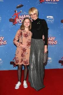 Themen der Woche Bilder des Tages Susann Atwell und ihre Tochter Ava bei der Mary Poppins Musical Premiere am 25.02.2018 in Hamburg Mary Poppins Musical Premiere in Hamburg, 2018 *** Susanne Atwell and her daughter Ava at the Mary Poppins Musical Premiere on 25 02 2018 in Hamburg Mary Poppins Musical Premiere in Hamburg 2018 