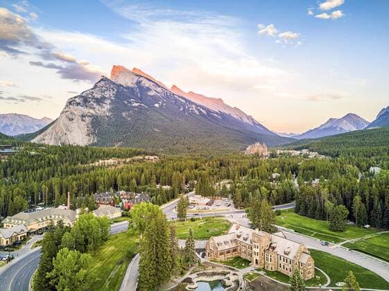 Cityscape of Banff in the Canadian Rockies Alberta Canada North America Copyright: imageBROKER/JacekxSopotnicki ibxjas04603605.jpg