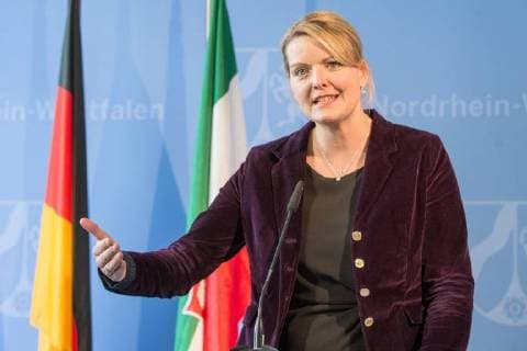 Christina Schulze Föcking Minister for the Environment and Agriculture of North Rhine Westphalia Politician CDU Press Statement of NRW Minister of the Environment Christina Schulze Föcking on the judgment of the Federal Administrative Court Leipzig Düsseldorf Politics 27 02 18 Düsseldorf NRW Germany Landeshaus Horionplatz 1 Copyright: xcdnx
