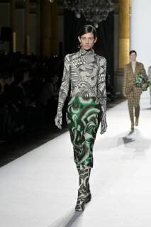 (180228) -- PARIS, Feb. 28, 2018 -- Models present creations of Dries Van Noten during the Paris Fashion Week Fall Winter 2018 in Paris, France, on Feb. 28, 2018. ) FRANCE-PARIS-FASHION WEEK-DRIES VAN NOTEN PieroxBiasion 