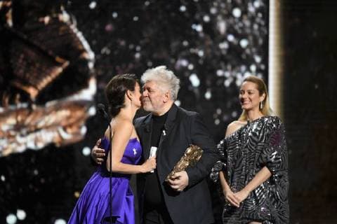 Französischer Filmpreis Cesar - Preisverleihung 43eme ceremonie des CESAR. Scene. 43th movie Cesar awards at Salle Pleyel. Stage. 224657 2018-03-02 Salle Pleyel Paris France Cruz, Penelope; Almodovar, Pedro; Cotillard, Marion  Copyright: xArnal-Degunx STAR_224657_018