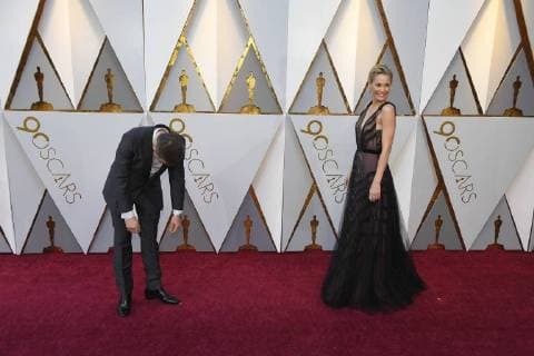 March 4, 2018 - Los Angeles, California, U.S. - SAM ROCKWELL AND LESLIE BIBB arrives on the red carpet for the 90th Annual Academy Awards at the Dolby Theatre. Los Angeles U.S. - ZUMAz03_ 20180304_zbp_z03_020 Copyright: xKevinxSullivanx
