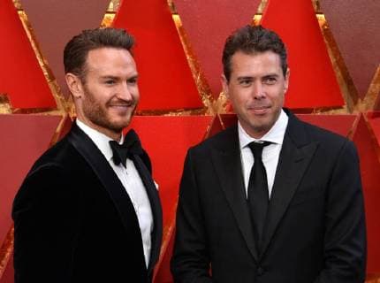 Actor Josh Lawson and film editor Derin Seale arrive on the red carpet for the 90th annual Academy Awards at the Dolby Theatre in the Hollywood section of Los Angeles on March 4, 2018.  LAP20180304505 JIMxRUYMEN
