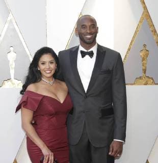 Kobe Bryant and Vanessa Laine Bryant arrive on the red carpet for the 90th annual Academy Awards at the Dolby Theatre in the Hollywood section of Los Angeles on March 4, 2018.  LAP20180304231 JOHNxANGELILLO