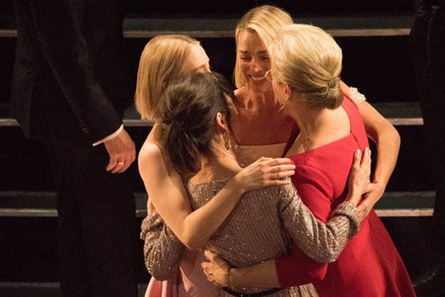 Bilder des Tages Oscar nominees, Saoirse Ronan, Sally Hawkins, Margot Robbie and Meryl Streep embrace during the live ABC Telecast of the 90th OscarsÂ® at the DolbyÂ® Theatre in Hollywood, CA on Sunday, March 4, 2018.  Copyright: xSaraxWoodx 33546_688PLX
