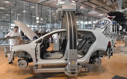 5 3 2018 e Golf production in the Transparent Factory of Volkswagen in Dresden from mid-April 2018, the daily production of the electric vehicle will be increased from 36 to 72 Dresden Saxony Germany