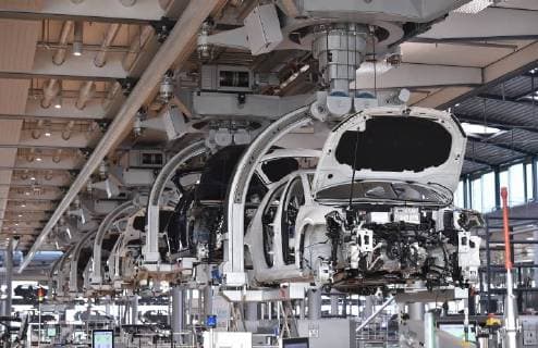 5 3 2018 e Golf production in the Transparent Factory of Volkswagen in Dresden from mid-April 2018, the daily production of the electric vehicle will be increased from 36 to 72 Dresden Saxony Germany