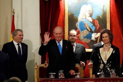 Spanish Government s Spokesman and Education and Culture Minister, Inigo Mendez de Vigo (L), watches as Spanish emeritus King Juan Carlos I (C) and Queen Sofia (R) arrive to an act by Spanish Royal History Academy to honor King Juan Carlos I 80th birthday that was celebrated on 05 January, in Madrid, Spain, 05 March 2018. Spanish Royal History Academy to honor King Juan Carlos I !ACHTUNG: NUR REDAKTIONELLE NUTZUNG!  Copyright: xJuanJoxMartinx GRAF5525 20180305-636558767580616668