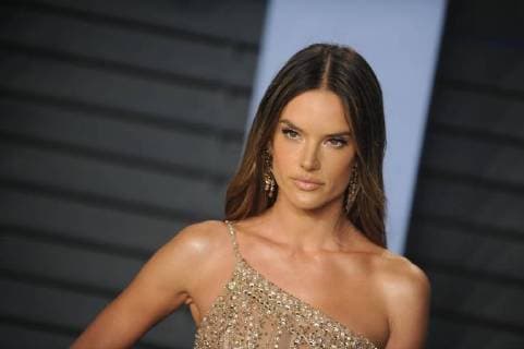 December 31, 2008 - Beverly Hills, California, United States Of America - BEVERLY HILLS, CA - MARCH 04: Alessandra Ambrosio attends the 2018 Vanity Fair Oscar Party hosted by Radhika Jones at Wallis Annenberg Center for the Performing Arts on March 4, 2018 in Beverly Hills, California...People: Alessandra Ambrosio. Beverly Hills, United States Of America - ZUMAs214 20081231_zaa_s214_018 Copyright: xSMGx