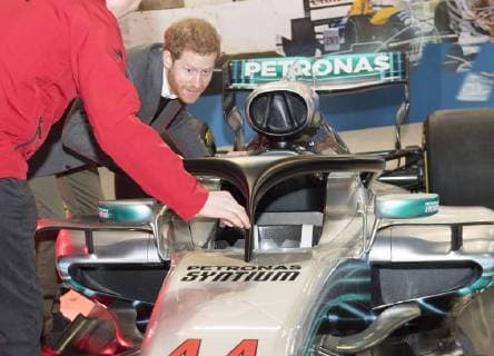 Themen der Woche Bilder des Tages . 07 03 2018. Silverstone, United Kingdom. Prince Harry, Patron of the Silverstone Experience, visited the site to officially mark the start of construction. His Royal Highness also visited the Silverstone University Technical College, which is located alongside the circuit. In the school s engineering workshops, Prince Harry met current students and alumni who are now working successfully in the motorsport industry, as well as representatives from the Williams F1 Engineering Academy. His Royal Highness then visited the hangar where the Silverstone Experience is due to be installed to receive an update on the build programme and signal the start of construction. There were Formula 1 cars on display to represent SilverstoneÕs first race in 1948, and also this yearÕs race in 2018 which marks SilverstoneÕs 70th anniversary.  xROTAx xi-Imagesx IIM-17180-0018
