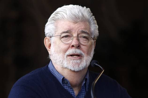 George Lucas bei der Zeremonie zur Verleihung von einem Stern an Mark Hamill auf dem Hollywood Walk of Fame vor dem El Capitan Theatre. Los Angeles, 08.03.2018 *** George Lucas at the ceremony of a star to Mark Hamill on the Hollywood Walk of Fame in front of the El Capitan Theater Los Angeles 08 03 2018 Foto:xR.xWagnerx xFuturexImage