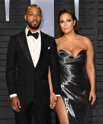 March 9, 2018 - Los Angeles, CA, U.S. - 04 March 2018 - Los Angeles, California - Ashley Graham, Justin Ervin. 2018 Vanity Fair Oscar Party hosted following the 90th Academy Awards held at the Wallis Annenberg Center for the Performing Arts. Photo Credit: AdMedia Los Angeles U.S. - ZUMAa123 20180309_zaa_a123_256 Copyright: xBirdiexThompsonx
