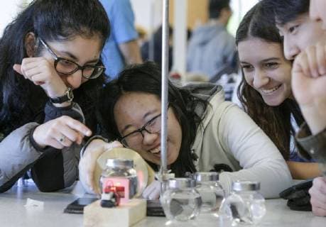 (180311) -- VANCOUVER, March 11, 2018 -- Students participate in the 40th annual Physics Olympics held at University of British Columbia in Vancouver, Canada, March 10, 2018. )(gj) CANADA-VANCOUVER-UBC-PHYSICS OLYMPICS LiangxSen 