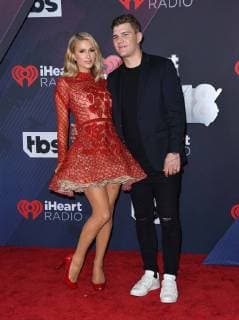Soiree des iHeart Radio Awards 2018. 11 March 2018 - Inglewood, California - Paris Hilton, Chris Zylka. 2018 iHeart Radio Awards held at The Forum. Photo Credit: Birdie Thompson AdMedia 224879 2018-03-11 CA Inglewood Etats-Unis  Copyright: xBirdiexThompson AdMediax STAR_224879_023