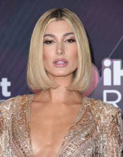 Soiree des iHeart Radio Awards 2018. 11 March 2018 - Inglewood, California - Hailey Baldwin. 2018 iHeart Radio Awards held at The Forum. Photo Credit: Birdie Thompson AdMedia 224879 2018-03-11 CA Inglewood Etats-Unis  Copyright: xBirdiexThompson AdMediax STAR_224879_037