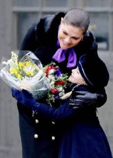 Bilder des Tages 12-03-2018 Stockholm Princess Victoria and Princess Estelle during the celebrations for the crownprincess her nameday at the innercourt of the Royal Palace in Stockholm.  Copyright: xxPPE Nieboerx