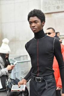 Model Alton Mason posing on the street after the Lanvin runway show during Men s Fashion Week in Paris - Jan 21, 2018 - PFWM: Fall 2018 Street Style Day 6, Paris France  Copyright: xCelinexGaillex h_00477862