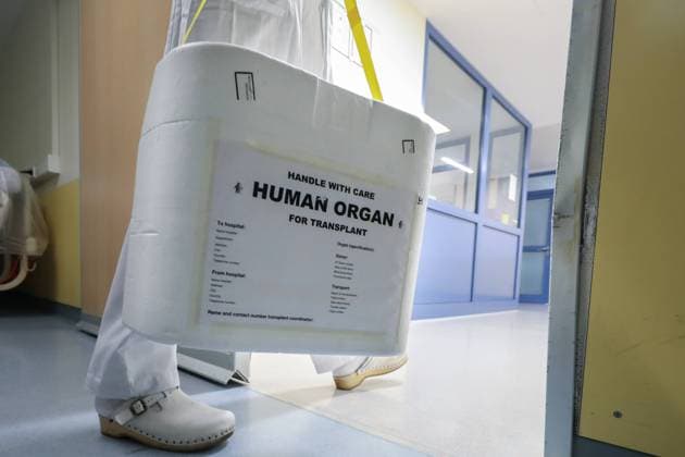 Hannover, Medizinische Hochschule, MHH, Organ Transport Box, Organspende, Transplantation, *** Hannover Medical School MHH Organ Transport Box Organ Donation Transplantation