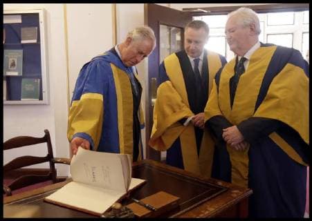 . 14 03 2018. London, United Kingdom. Royal College of Music Awards Ceremony. Britain s Prince Charles signs the visitors book at the Royal College of Music, during the college s annual awards ceremony in London, Wednesday, March 14, 2018. The Prince is President of the Royal College of Music. .  xImagesx xPoolx IIM-17247-0006
