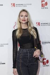 Carolin Niemczyk singer Glasperlenspiel at the Musikautorenpreis on 16 03 2018 in Berlin