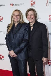 Guitarist Uwe Hassbecker and keyboardist Ritchie Barton Rockband Silly at the Musikautorenpreis on 16 03 2018 in Berlin