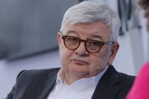 Bilder des Tages Tag 3 der Leipziger Buchmesse 2018 mit Manga Comic Convention. Hier der deutsche Politiker Joschka Fischer (Joseph Martin) (Die Grünen) auf dem Blauen Sofa von ZDF und Bertelsmann Leipziger Buchmesse 2018 Tag 3 *** Day 3 of the Leipzig Book Fair 2018 with Manga Comic Convention Here the German politician Joschka Fischer Joseph Martin The Greens on the Blue Sofa by ZDF and Bertelsmann Leipzig Book Fair 2018 Day 3
