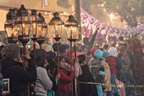 March 18, 2018 - San Miguel De Allende, Guanajuato, Mexico - Roman Catholic faithful carry candles as they join the Our Lord of the Column procession marking the start of Holy Week March 18, 2018 in San Miguel de Allende, Mexico. The midnight procession involves a life-sized figure of Christ carried eight miles from Atotonilco to San Miguel on the shoulders of the faithful. Holy week lasts two weeks in the festival central Mexican town. San Miguel De Allende Mexico - ZUMAe02_ 20180318_zaf_e02_008 Copyright: xRichardxEllisx