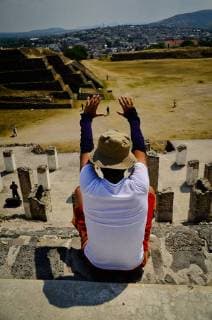 March 21, 2018 - March 21, 2018 Tula de Allende, Hidalgo. In the archaeological zone of TULA, located in Tula de Allende, in the state of Hidalgo, some people gathered to receive as each year the entrance of spring or Spring Equinox. Dressed in white and with arms to the sky receive solar energy. The main area where visitors gather is in the upper part of the Temple of Tlahuizcalpantecutli or also called Morning Star , next to the Tula atlantes, which are four anthropomorphic figures that represent the God Quetzalcoatl. PHOTO: OMAR LOPEZ - ZUMAl109 20180321_zap_l109_004 Copyright: xOmarxLopezx