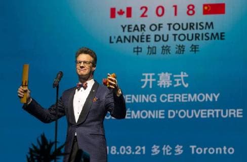 (180322) -- TORONTO, March 22, 2018 -- Mark Rowswell, a Canadian widely known by his stage name Dashan in China, performs during the opening ceremony of the China-Canada Tourism Year in Toronto, Canada, March 21, 2018. The China-Canada Tourism Year 2018 was launched here Wednesday with an aim to strengthen cooperation between China and Canada in terms of tourism flows and investments. ) (zxj) CANADA-TORONTO-CHINA CANADA TOURISM YEAR ZouxZheng 