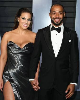 Model Ashley Graham and Justin Ervin arriving at the Vanity Fair Oscar Party in Beverly Hills, California - March 4, 2018 - Vanity Fair Oscar Party 2018, Beverly Hills California United States Wallis Annenberg Center for the  Copyright: xXx h_00497086