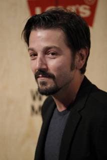 Mexican actor Diego Luna poses during the opening of a Levi s store in Mexico City, Mexico, on 22 March 2018. INAUGURATION OF LEVIS STORE IN MEXICO CITY !ACHTUNG: NUR REDAKTIONELLE NUTZUNG!  Copyright: xJoséxMéndezx MEX01 20180323-636573821659377237