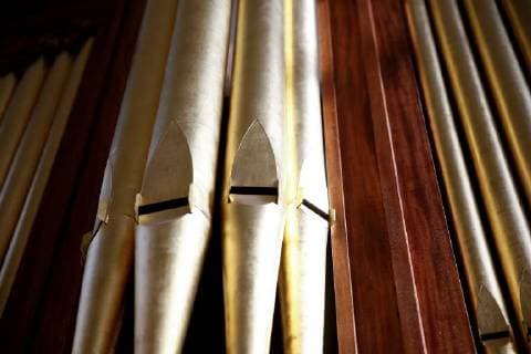 A pipe organ from 1830 by Thomas Appleton is on display at a press preview for The Art of Music: The New Musical Instruments Galleries at Metropolitan Museum of Art on March 23, 2018 in New York City. The Art of Music: presents four thousand years of musical instruments from across the globe.  NYP20180323158 JOHNxANGELILLO