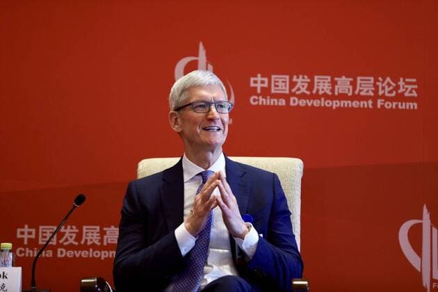Bilder des Tages BEIJING, CHINA - MARCH 24: Chief Executive Officer of Apple Inc. Tim Cook speaks on the first day of China Development Forum (CDF) 2018 at the Diaoyutai State Guesthouse on March 24, 2018 in Beijing, China. China Development Forum (CDF) 2018 is hosted by the Development Research Center of the State Council of China on March 24-26.  Copyright: xVCGx CFP111148608326