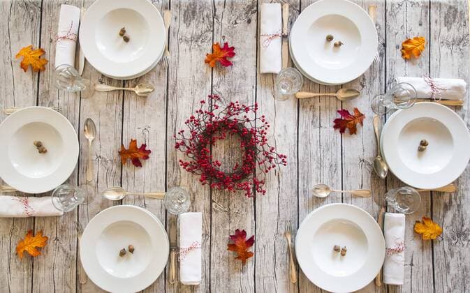 IMAGO Creative: Herbst, Herbstkränze Autumnal laid table  LVF06737