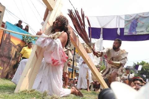 March 30, 2018 - CIUDAD DE MEXICO, Viacrucis-CDMX.- Aspectos de la 175 representacion de la Pasion de Cristo este viernes 30 de marzo 2018, en la delegacion Iztapalapa. Foto: Agencia EL UNIVERSAL Berenice Fregoso MAR  - ZUMAu78_ 20180330_zaf_u78_047 Copyright: xBerenicexFregosoxElxUniversalx