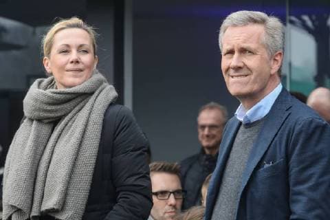 Hannover, Langenhagen Pferderennbahn, Saisoneröffnung mit dem traditionellen VGH-Renntag in die Saison 2018, Ex Bundespräsident Christian Wulff mit Ehefrau Bettina, *** Hannover Langenhagen Racecourse Season opening with the traditional VGH Raceday into the season 2018 Ex President Christian Wulff with his wife Bettina